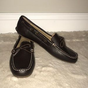 Lands End women’s dark brown leather loafers
